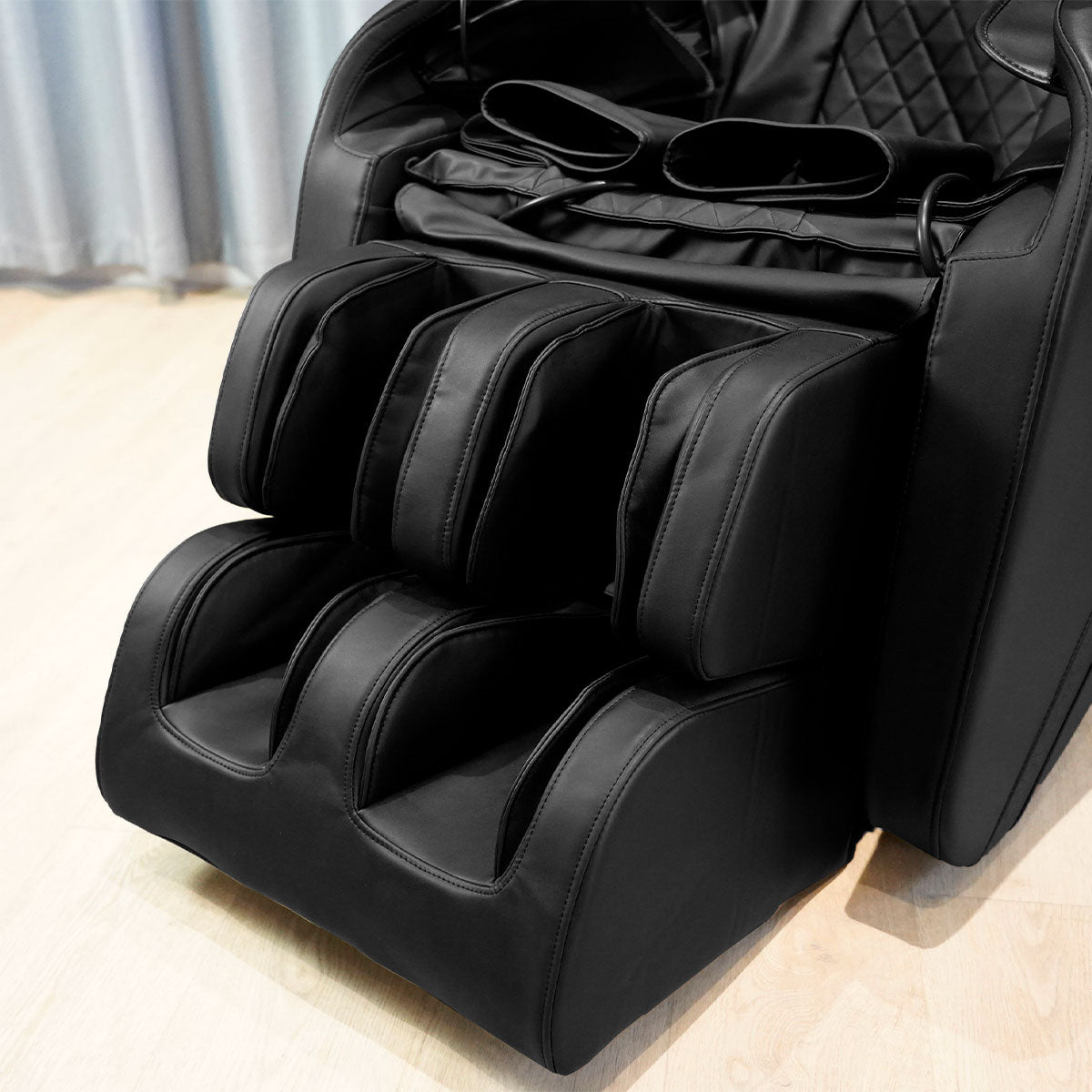 ReGen8 LuxCloud Air – Zero Gravity Heated Massage Chair (Black)