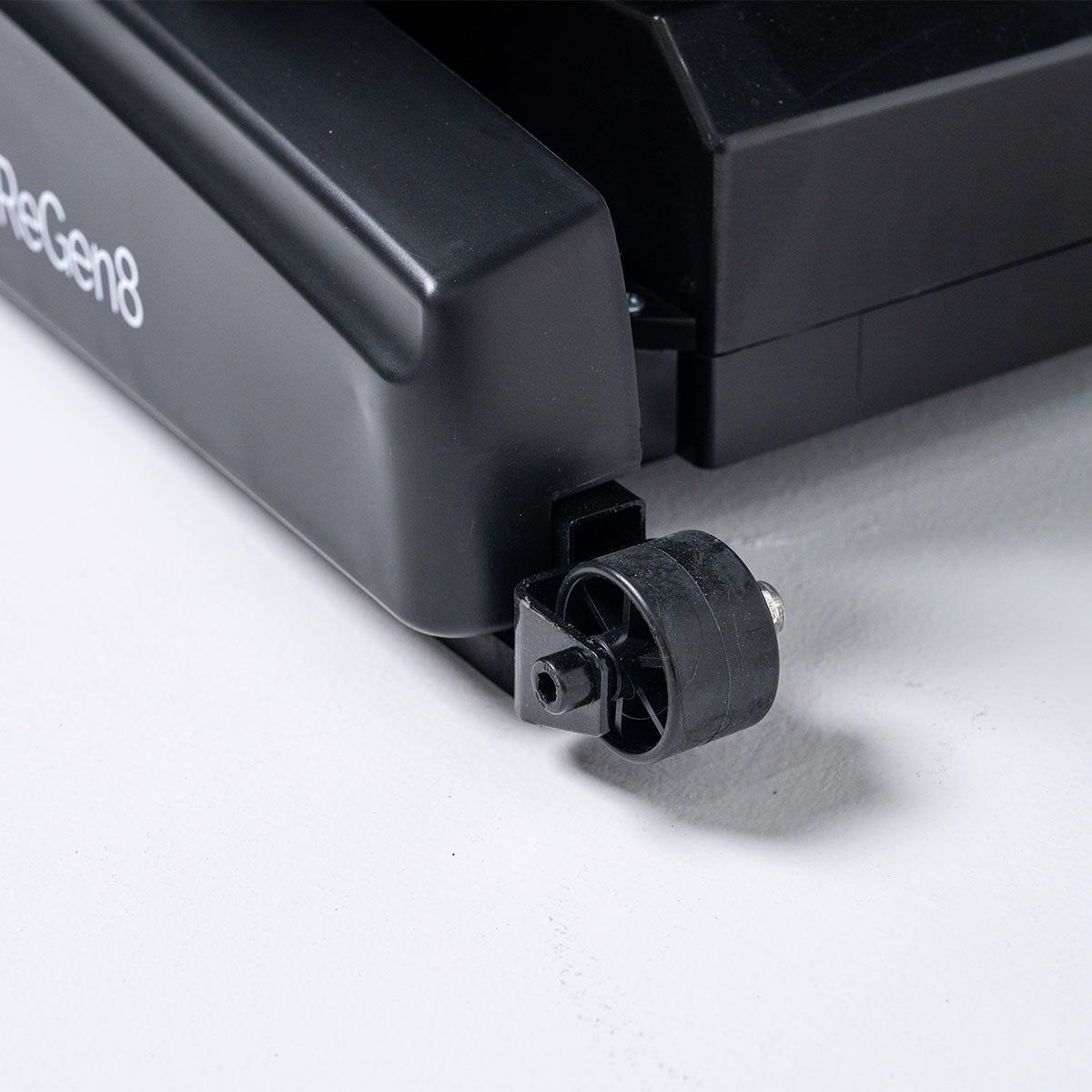 ReGen8 LuxCloud Air – Zero Gravity Heated Massage Chair (Black)