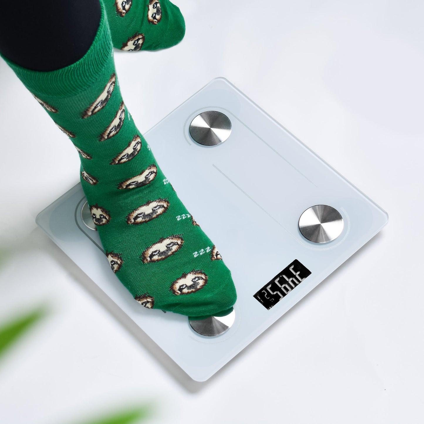 Smart Bluetooth Digital Bathroom Scale | Glass Platform – 180kg Max Capacity